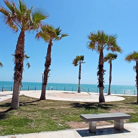 Beachfront Primera Linea 3-02 *