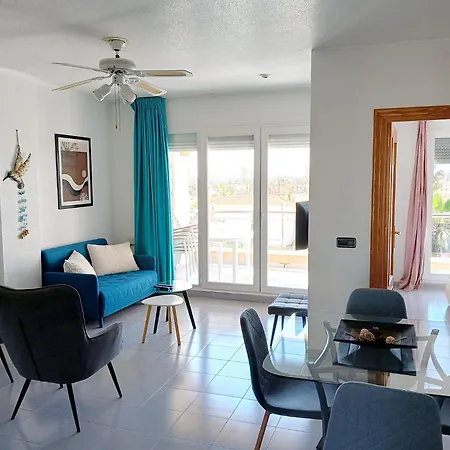Beachfront Primera Linea 3-02 *